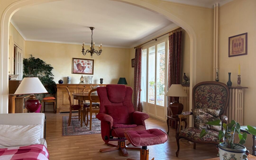 Appartement T5 avec balcon et garage